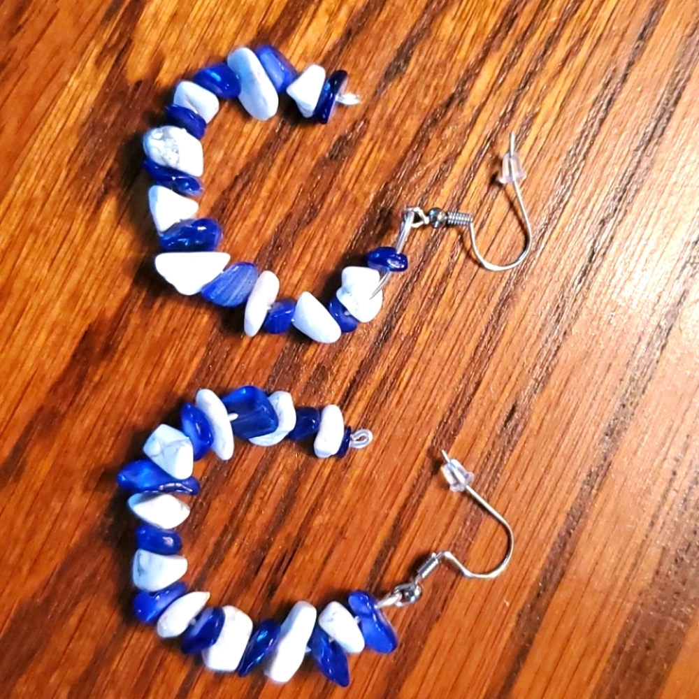 🤍💙Navy and white hoop earrings💙🤍